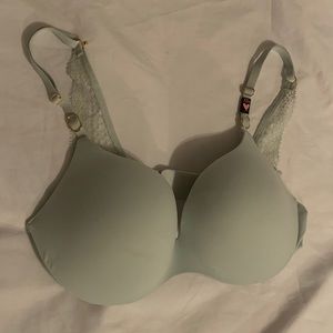 Incredible by Victoria’s Secret Light Push-up